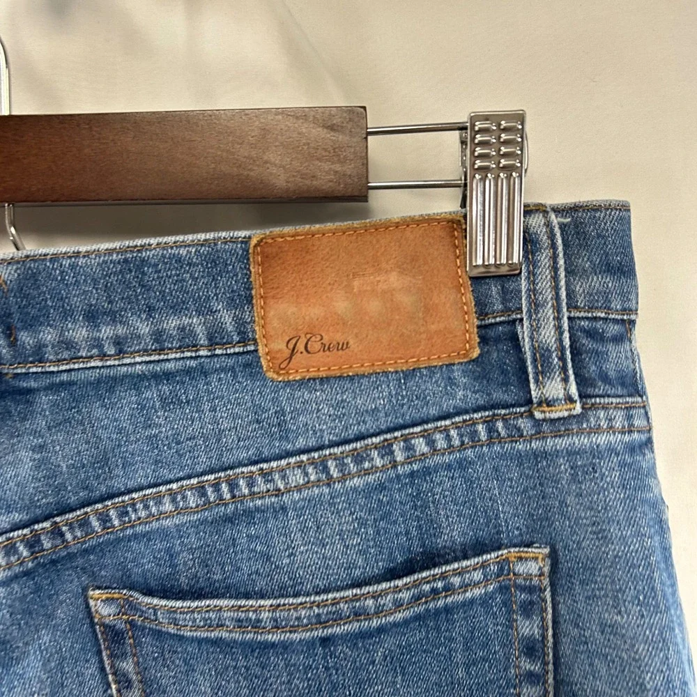 J.Crew Vintage Straight Jeans Womens 28‎ Blue Distressed Raw Hem F8024